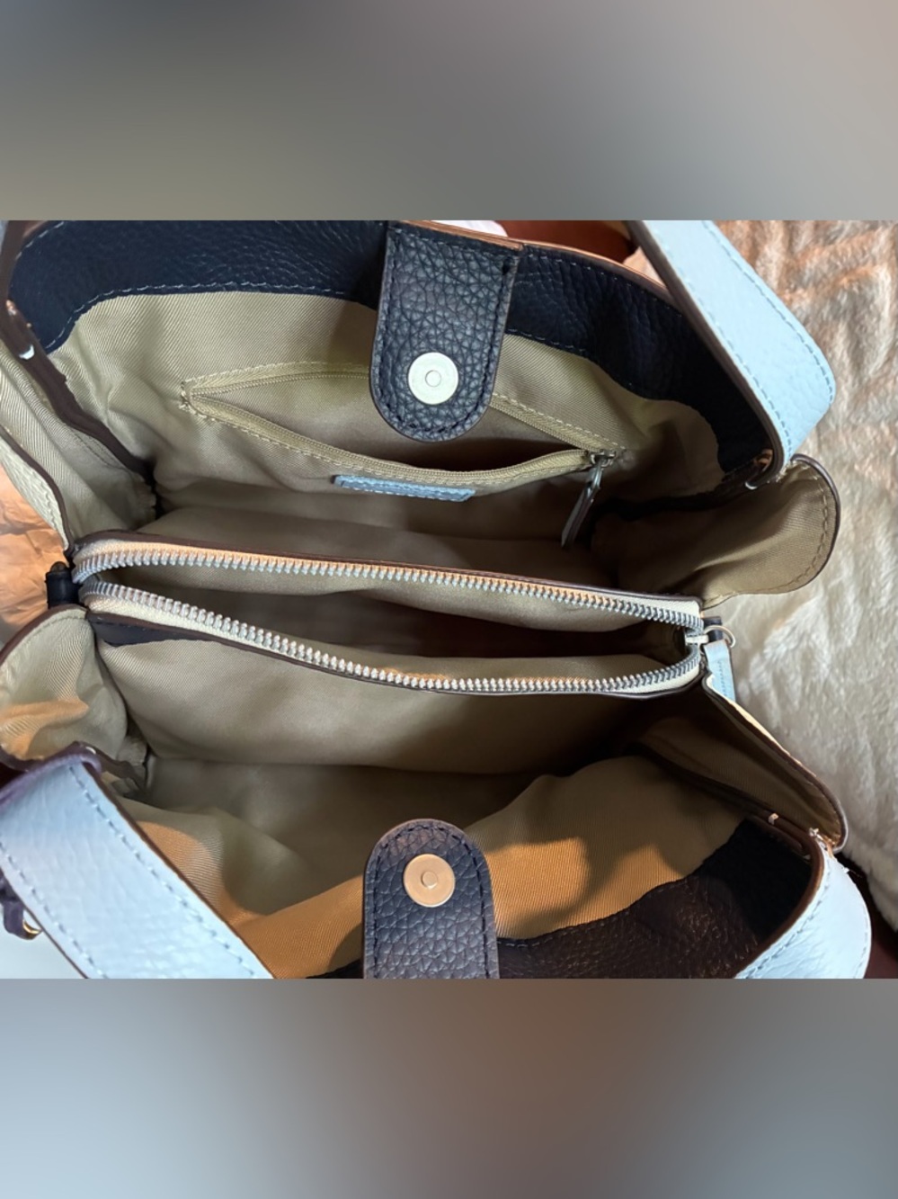 NWT American Leather Co. Auburn Convertible Crossbody Bag - Picture 9 of 13